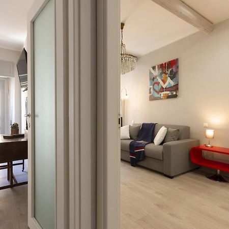 Suite Accademia - Smart Holiday Мантова Екстериор снимка