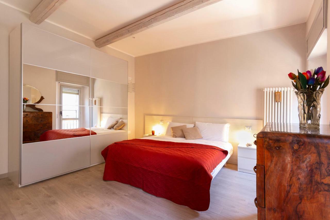 Suite Accademia - Smart Holiday Мантова Екстериор снимка