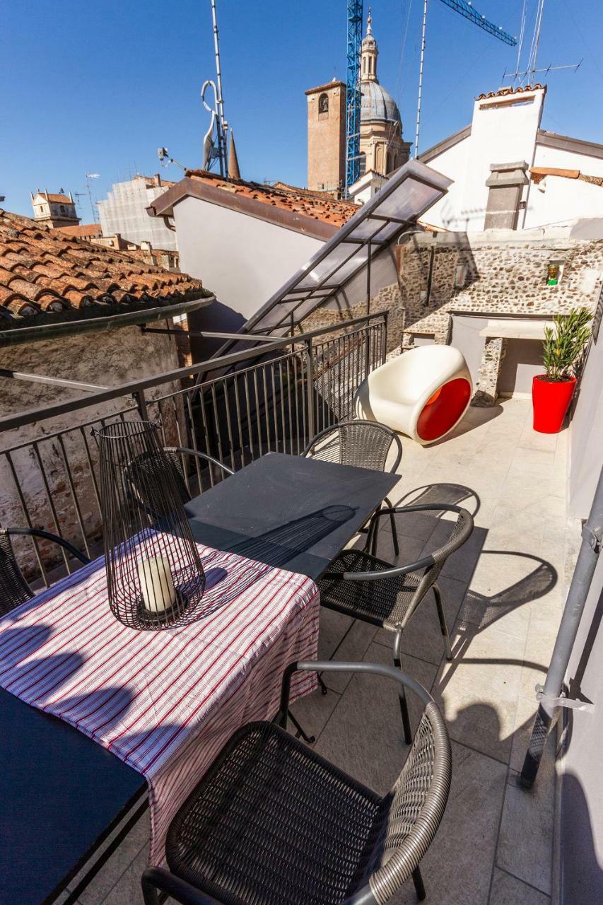 Suite Accademia - Smart Holiday Мантова Екстериор снимка