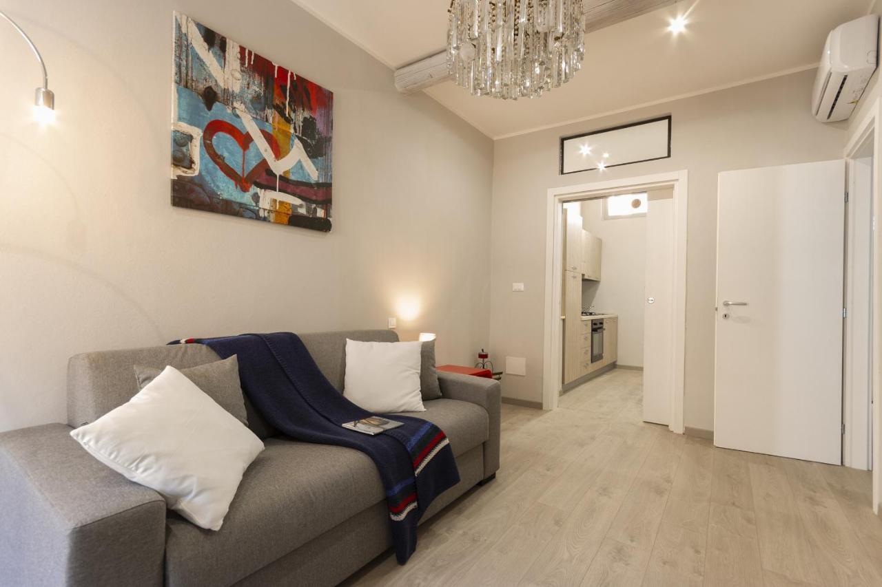 Suite Accademia - Smart Holiday Мантова Екстериор снимка